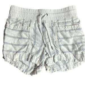 Athleta Cabo tide linen white shorts w blue striping no size tag